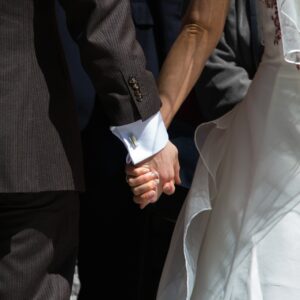 hands-376815_1920